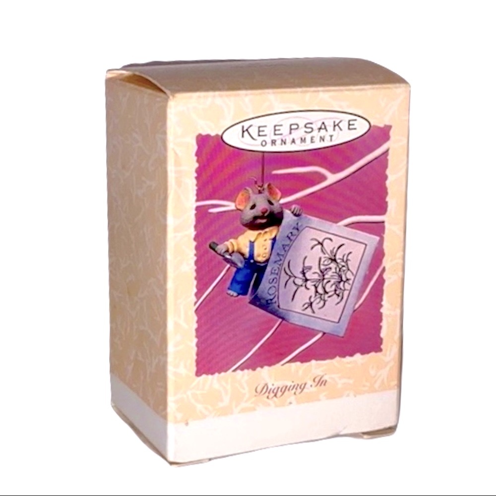 VTG Hallmark Keepsake Ornament: Never Used or Removed from Packaging